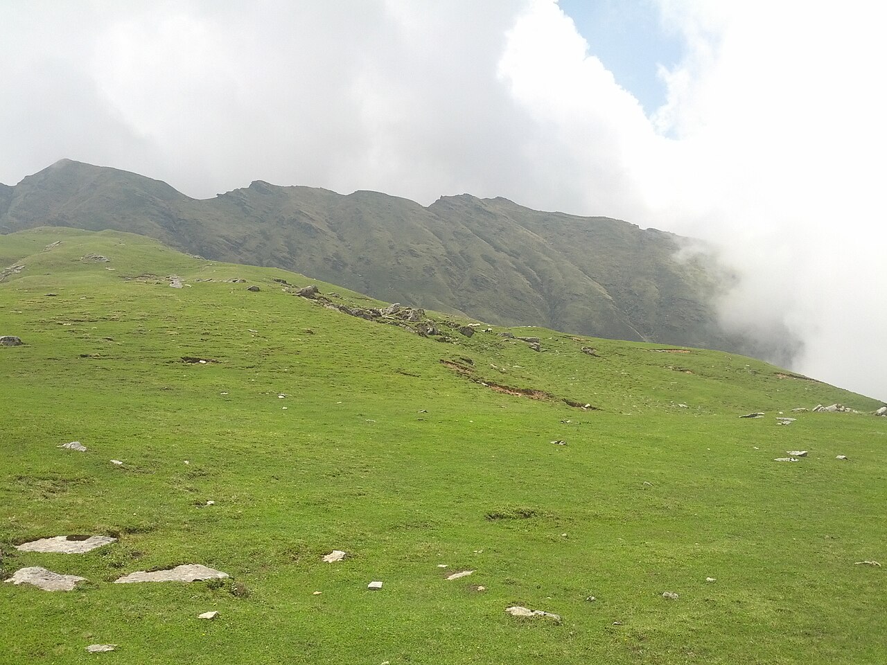Khaliya Top meadow at sunrise